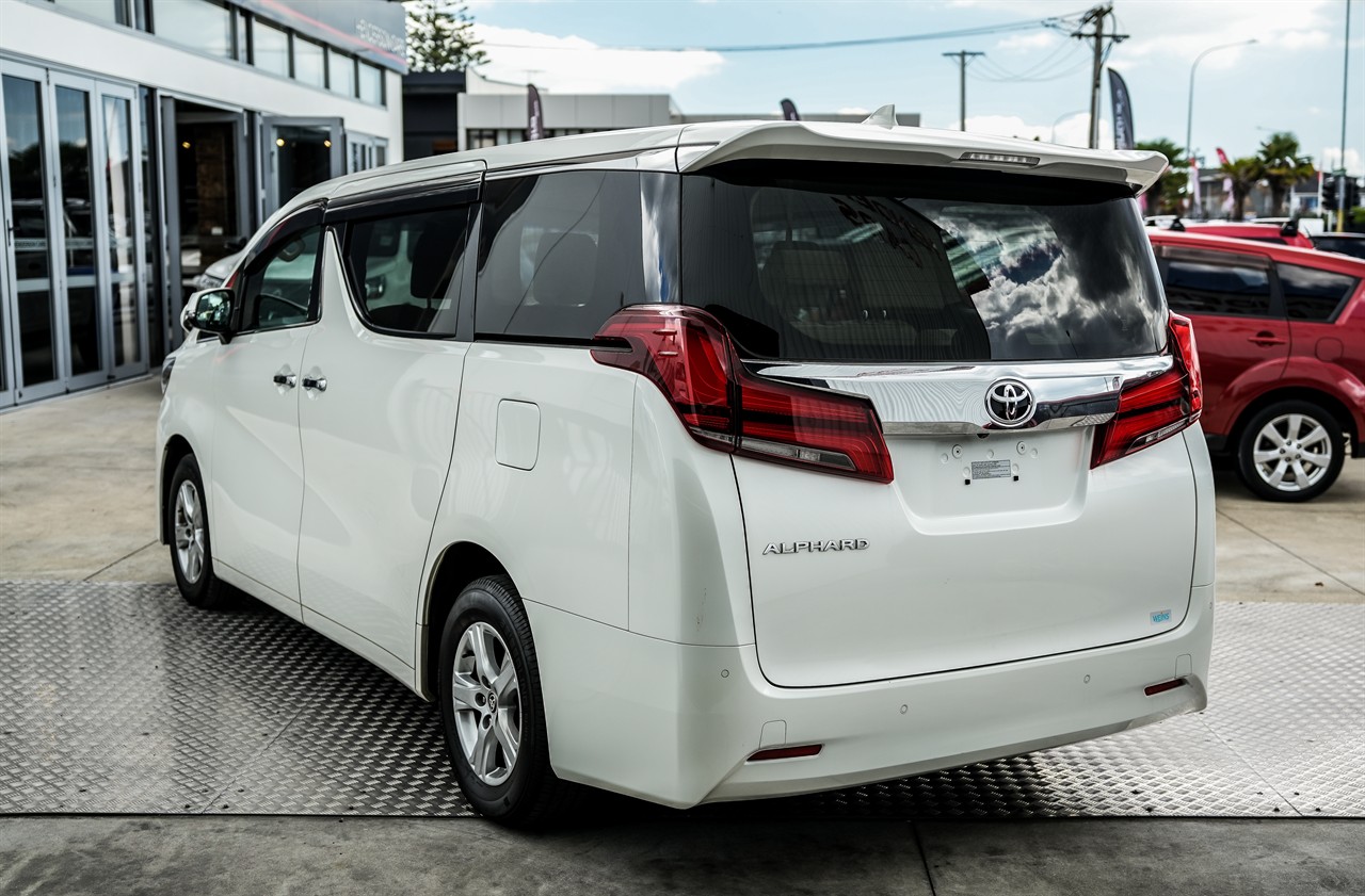 2023 Toyota Alphard