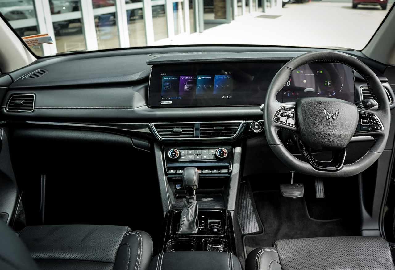 2026 Mahindra XUV700