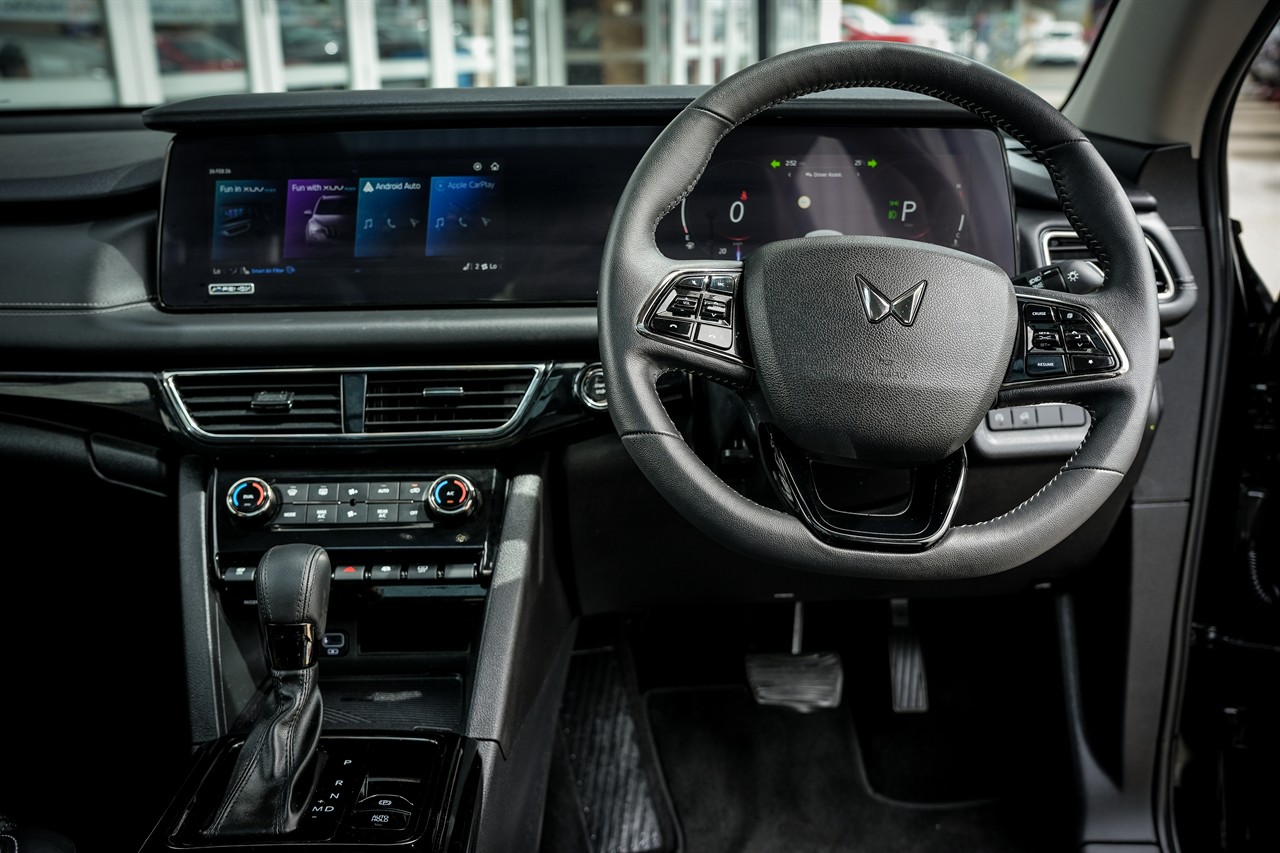 2026 Mahindra XUV700