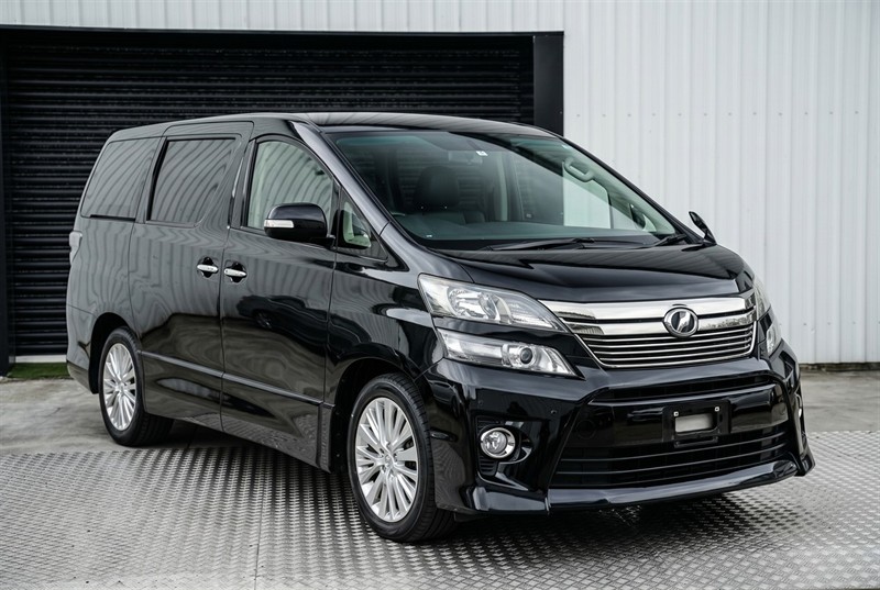 2013 Toyota Vellfire