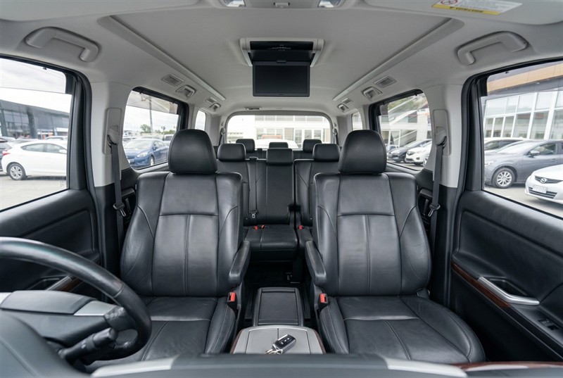 2013 Toyota Vellfire - Thumbnail
