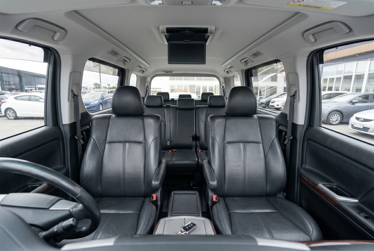 2013 Toyota Vellfire