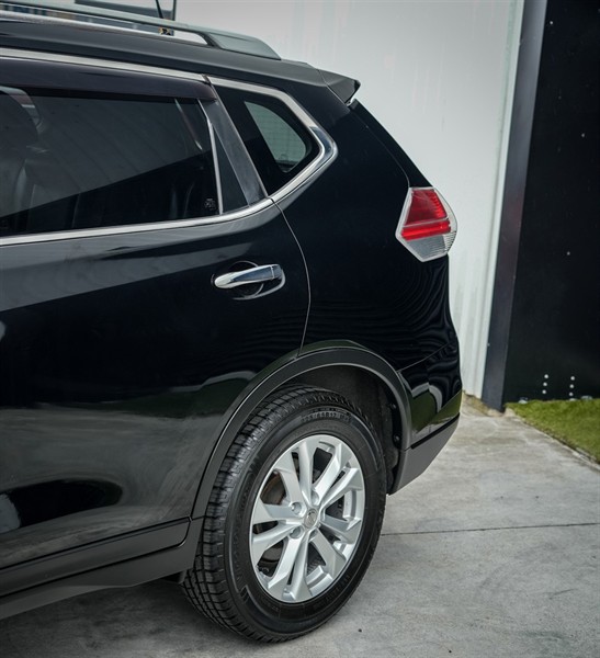 2016 Nissan X-TRAIL - Thumbnail