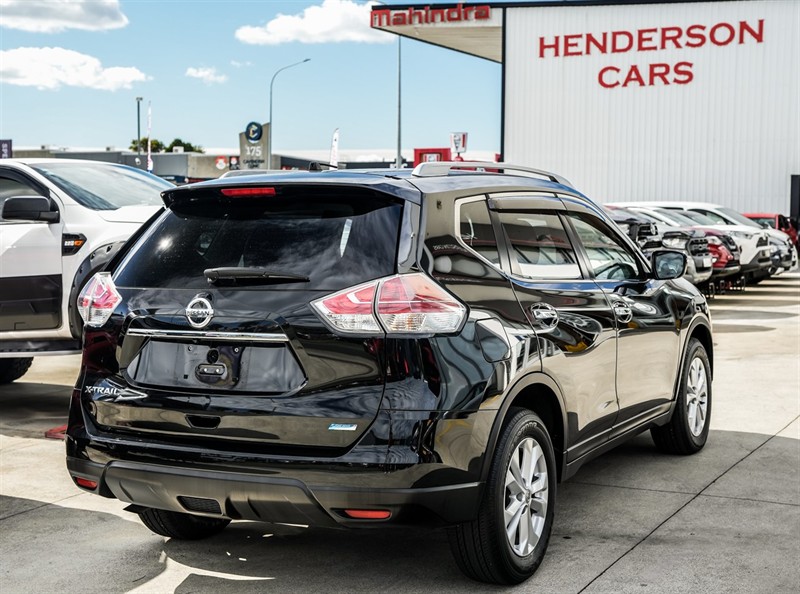 2015 Nissan X-TRAIL - Thumbnail