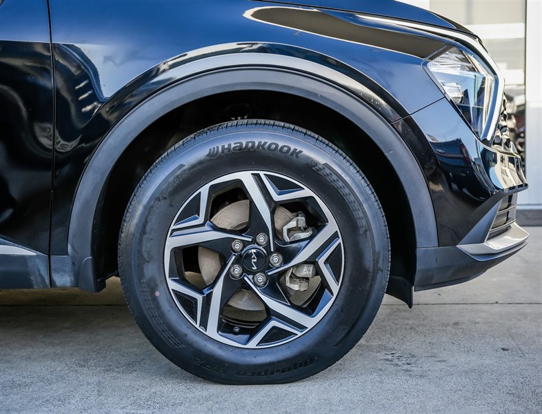 2022 Kia Sportage - Thumbnail