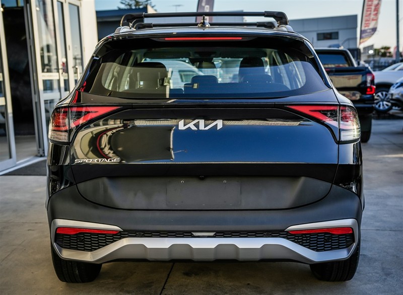 2022 Kia Sportage - Thumbnail