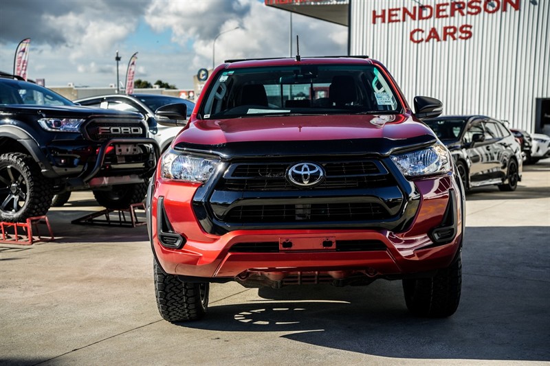 2023 Toyota Hilux - Thumbnail