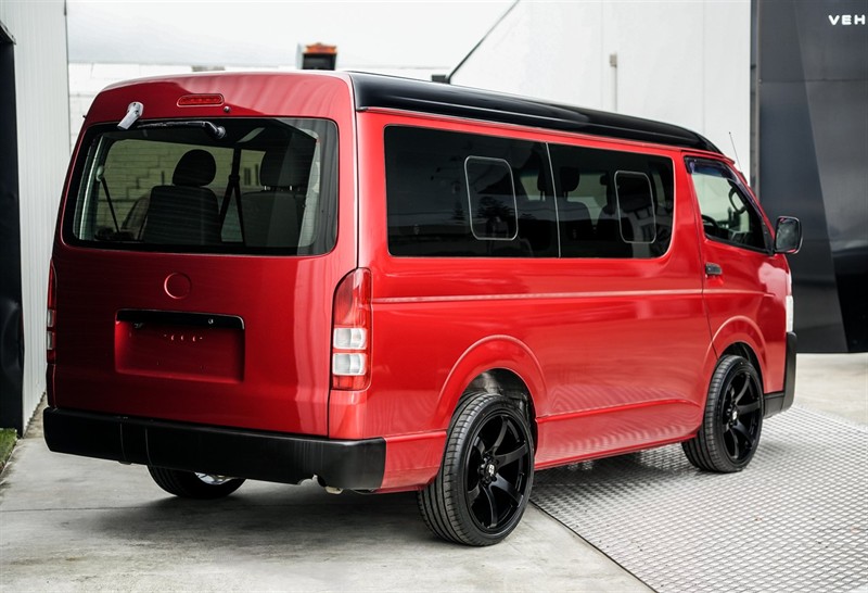 2016 Toyota Hiace - Thumbnail