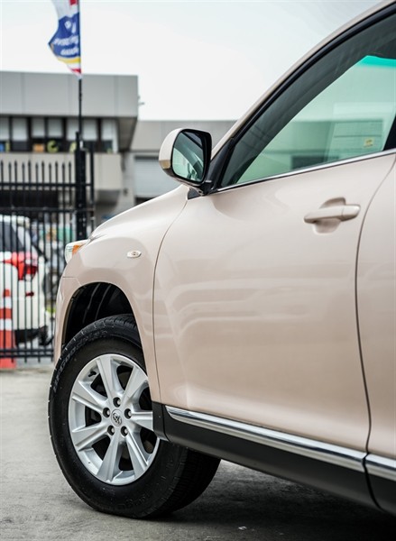 2012 Toyota Highlander - Thumbnail