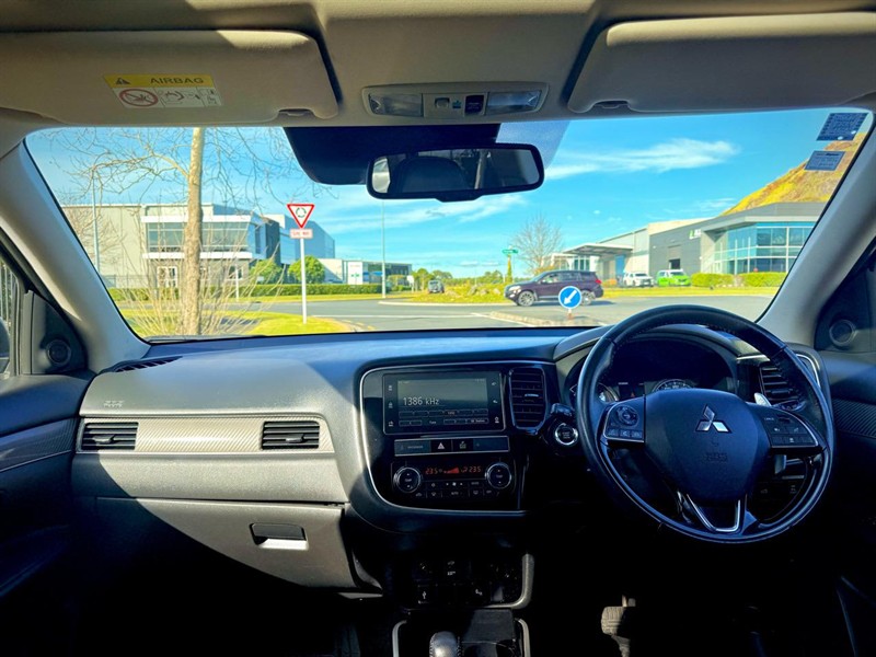 2019 Mitsubishi Outlander VRX - Thumbnail