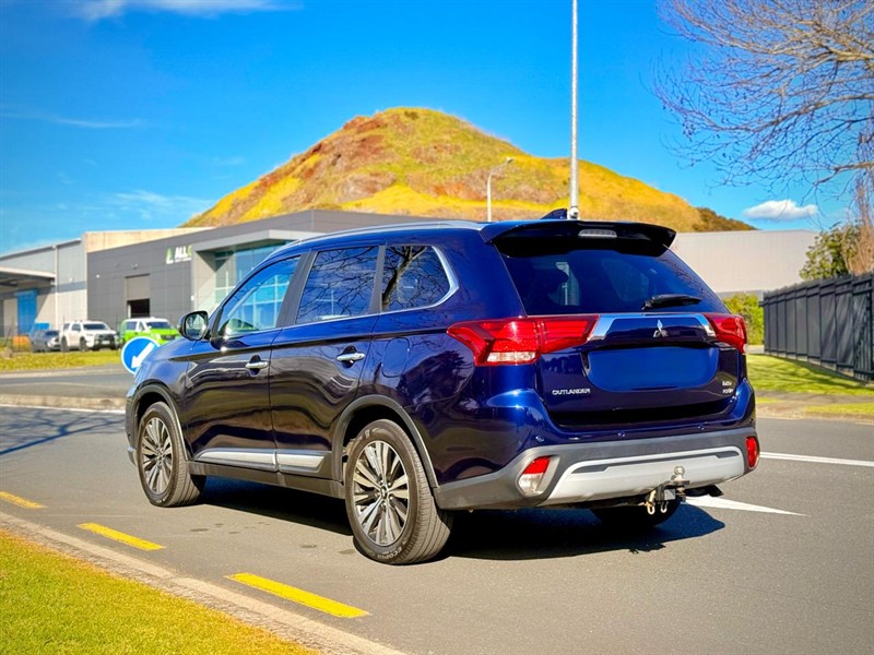 2019 Mitsubishi Outlander VRX - Thumbnail