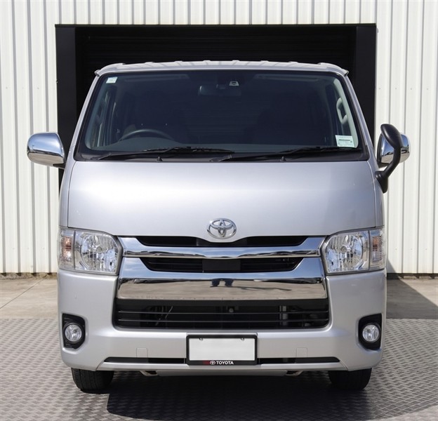 2023 Toyota Hiace - Thumbnail