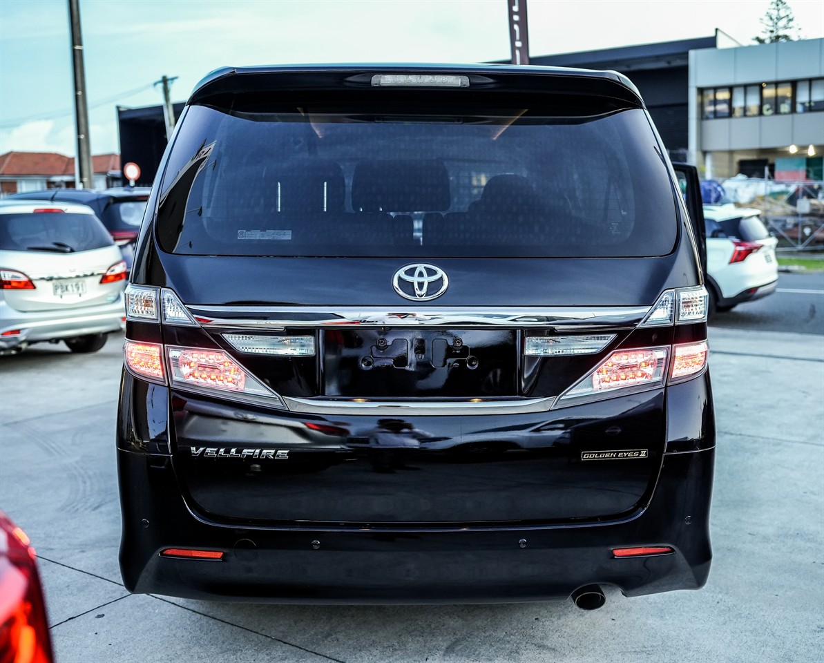 2014 Toyota Vellfire