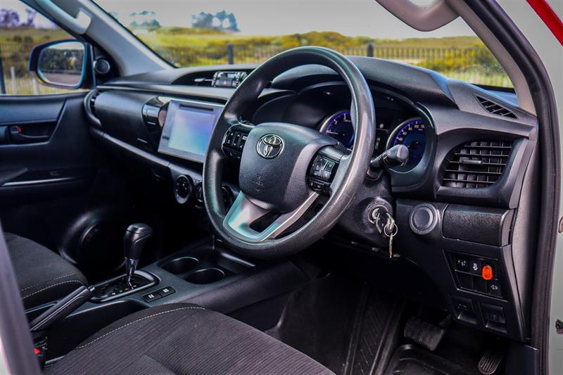 2020 Toyota Hilux - Thumbnail
