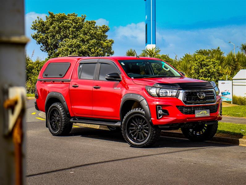 2020 Toyota Hilux - Thumbnail