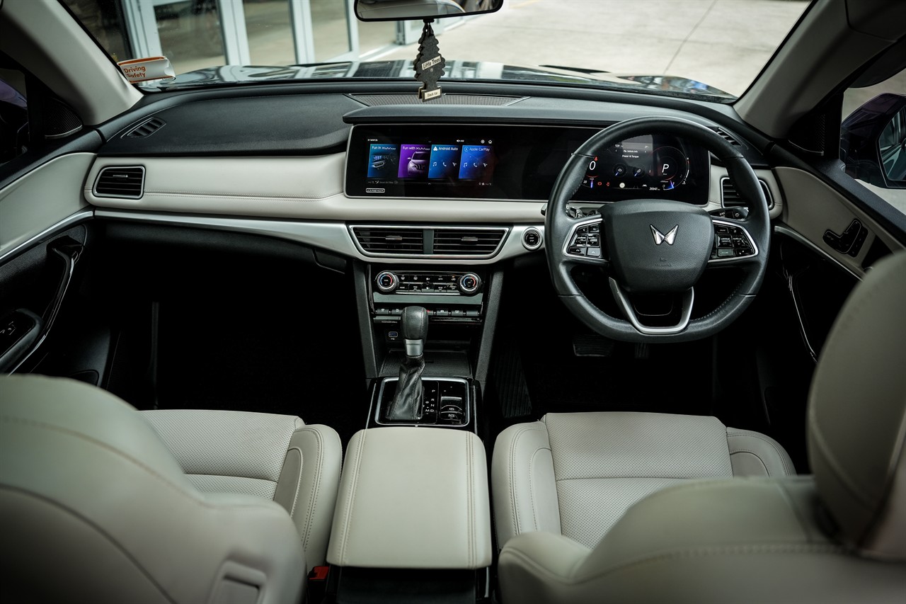 2023 Mahindra XUV 700